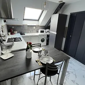 Appartement Logement Studio, Quintin
